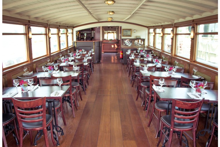 Historisches Fahrgastschiff, 100 Fahrgäste