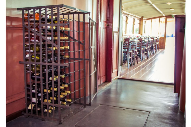 Historisches Fahrgastschiff, 100 Fahrgäste