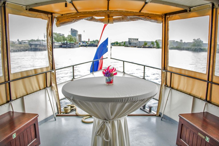 Historisches Fahrgastschiff, 100 Fahrgäste