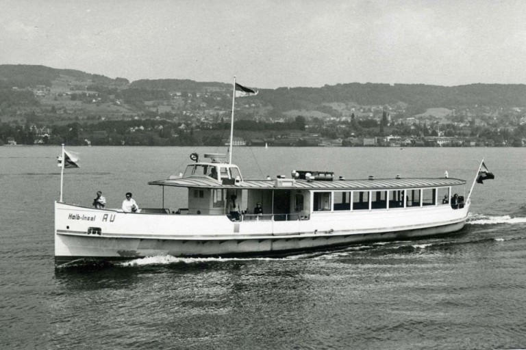 Historisches Fahrgastschiff, 100 Fahrgäste