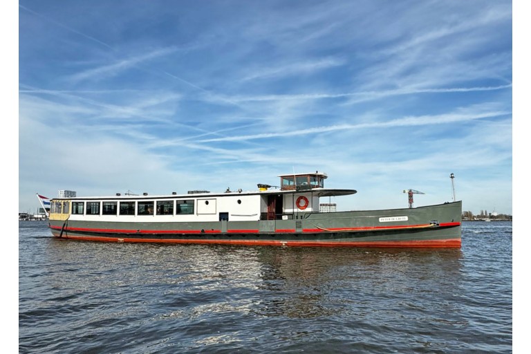 Historisches Fahrgastschiff, 100 Fahrgäste