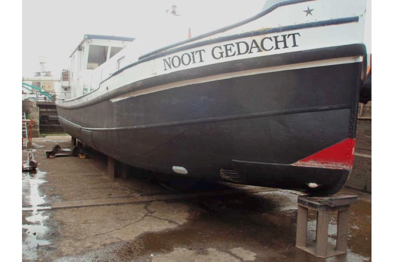 Péniche hollandaise Luxe Motor 21.18, certifiée ES-TRIN