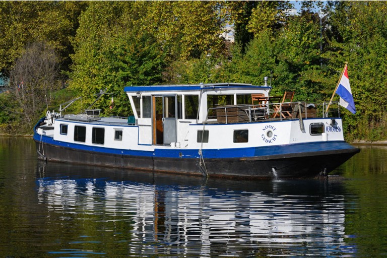 Péniche hollandaise Luxe Motor 21.18, certifiée ES-TRIN