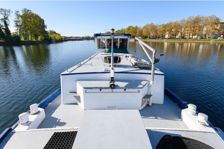 Péniche hollandaise Luxe Motor 21.18, certifiée ES-TRIN