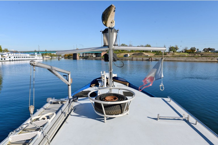 Péniche hollandaise Luxe Motor 21.18, certifiée ES-TRIN