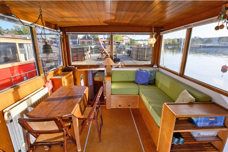 Péniche hollandaise Luxe Motor 21.18, certifiée ES-TRIN