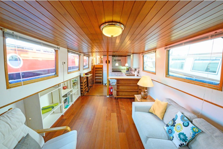 Péniche hollandaise Luxe Motor 21.18, certifiée ES-TRIN