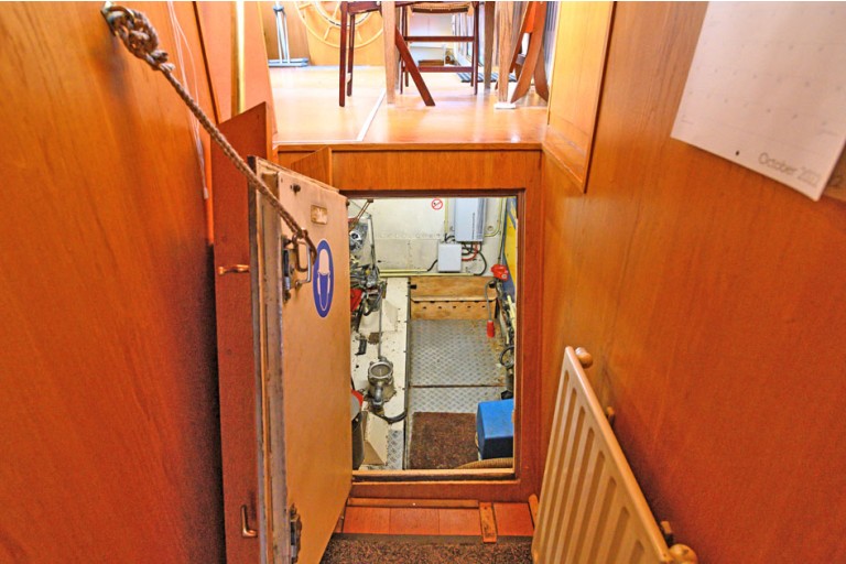 Péniche hollandaise Luxe Motor 21.18, certifiée ES-TRIN