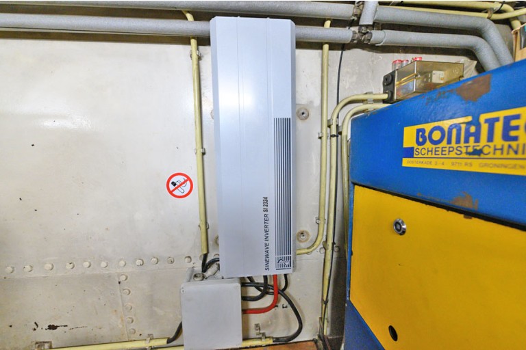 Péniche hollandaise Luxe Motor 21.18, certifiée ES-TRIN