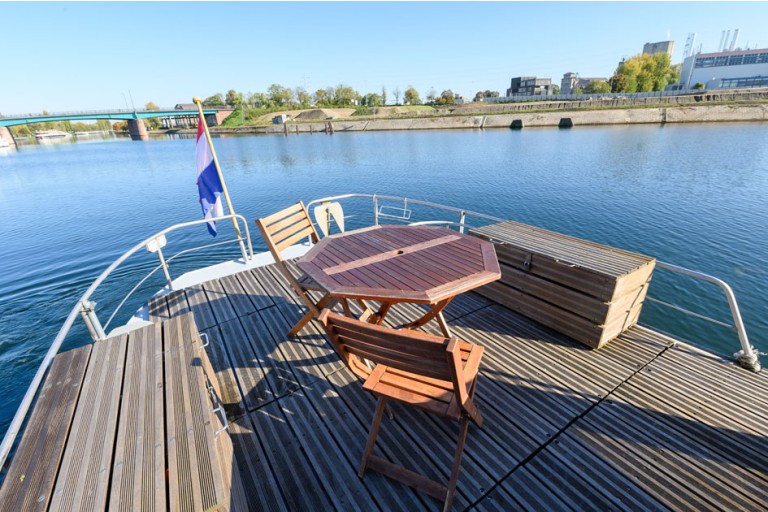 Luxe Motor 21.18, ES-TRIN zertifiziert