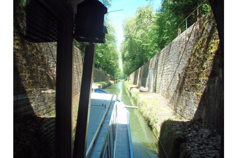 Luxe Motor 21.18, ES-TRIN zertifiziert