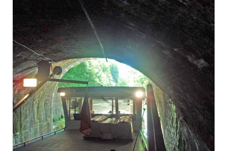 Luxe Motor 21.18, ES-TRIN zertifiziert