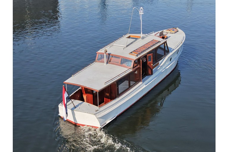 Classic Motor yacht 11.20