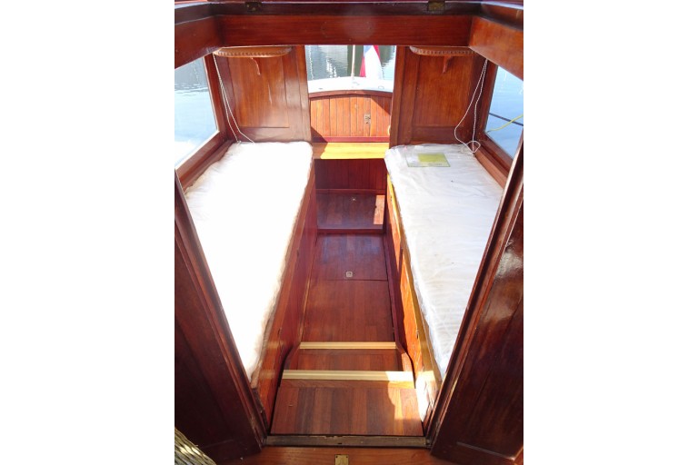 Classic Motor yacht 11.20