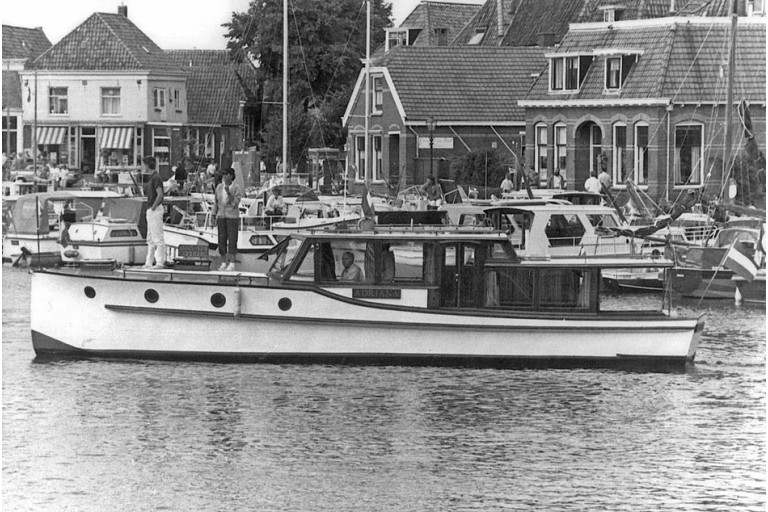 Classic Motor yacht 11.20