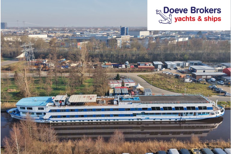 Hotel / Passenger ship 120 pax