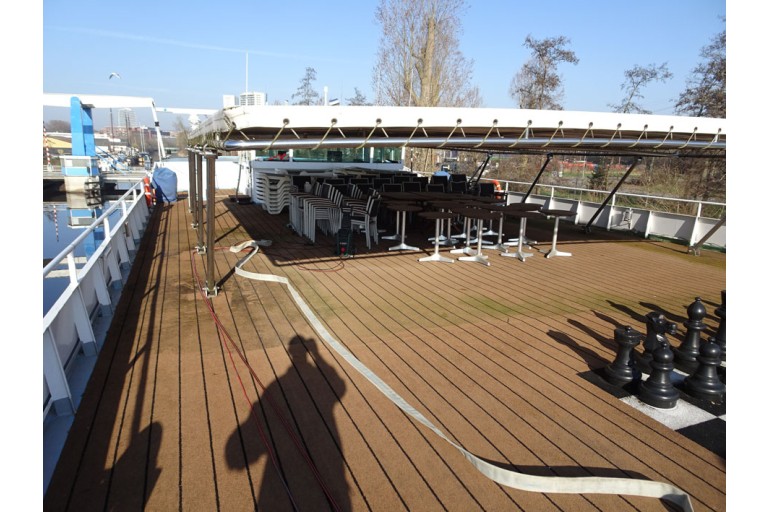 Hotel / Passenger ship 120 pax