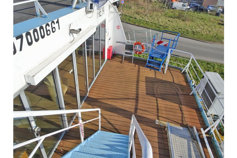 Hotel / Passenger ship 120 pax