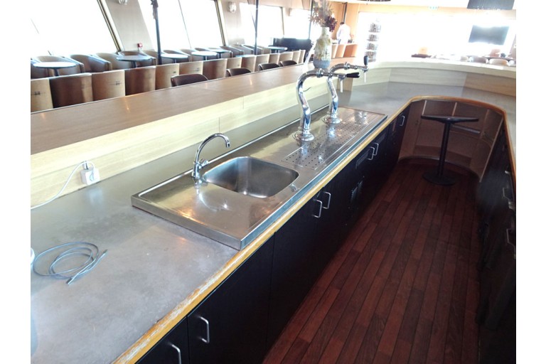 Hotel / Passenger ship 120 pax