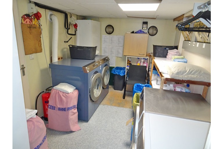 Hotel / Passenger ship 120 pax