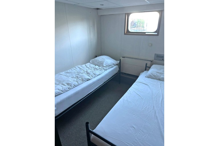 Hotel / Passenger ship 120 pax