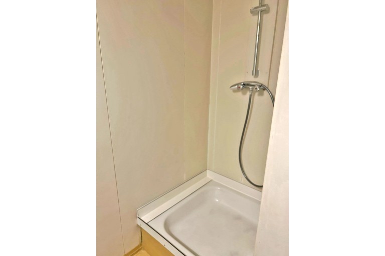 Hotel / Passenger ship 120 pax