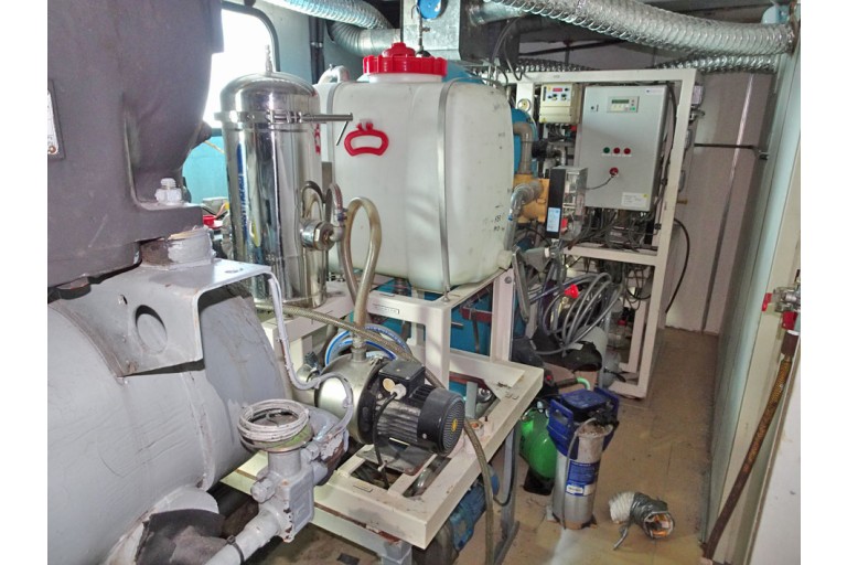 Hotel / Passenger ship 120 pax