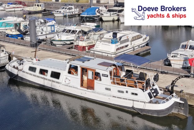 Motortjalk Dutch Barge 18.60