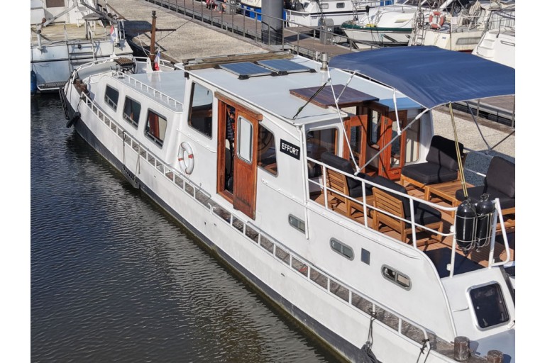 Motortjalk Dutch Barge 18.60