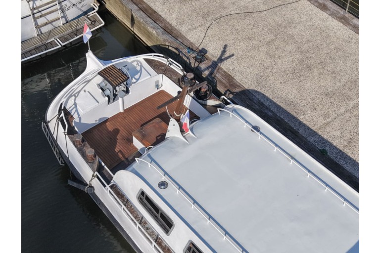 Motortjalk Dutch Barge 18.60