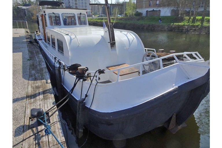 Motortjalk Dutch Barge 18.60