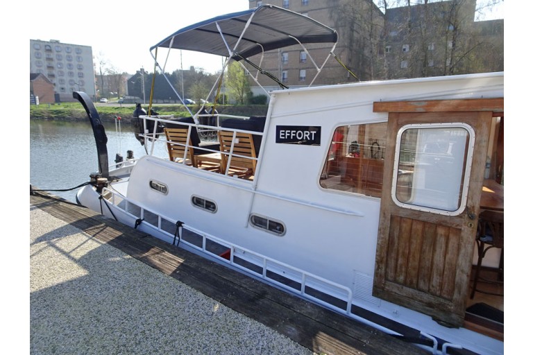 Motortjalk Dutch Barge 18.60