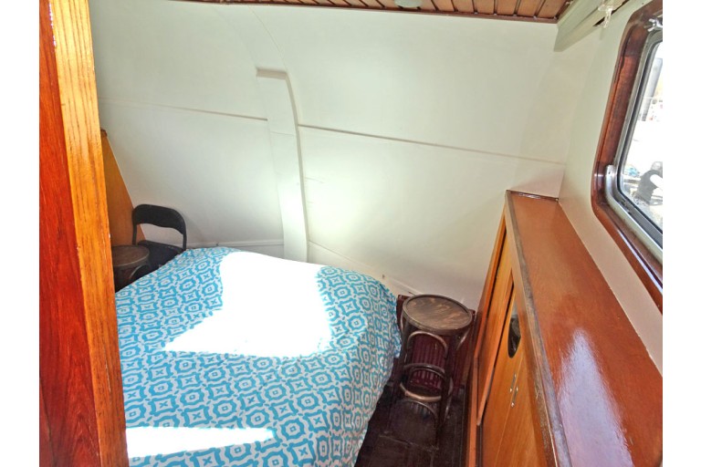 Motortjalk Dutch Barge 18.60