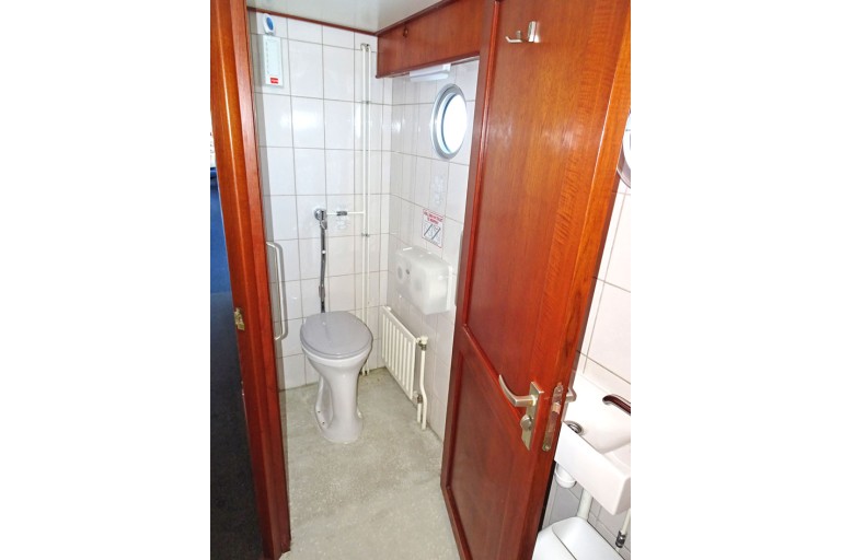 Tagesausflugsschiff 250 gäste