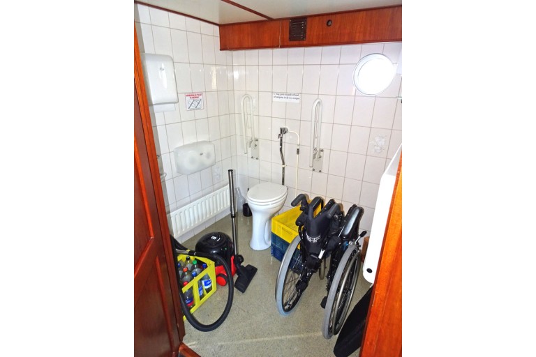 Tagesausflugsschiff 250 gäste