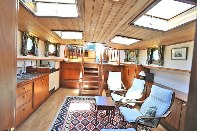 Motortjalk Dutch Barge 22.25, ES-TRIN certified