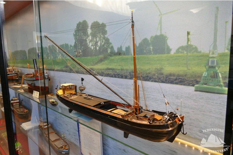 Motortjalk 21.40, met CBB