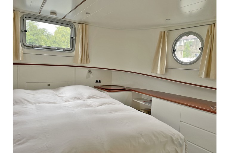 Piper Luxemotor 49L