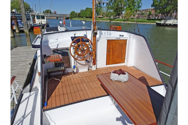 Dutch Barge 13.65
