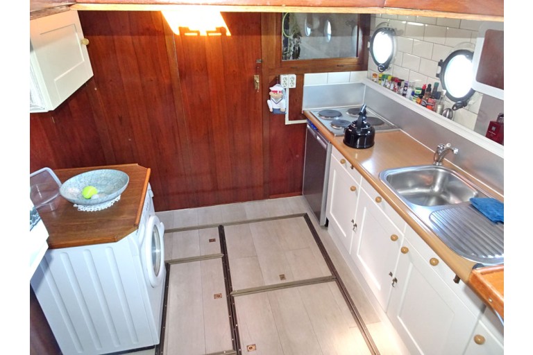 Dutch Barge 13.65