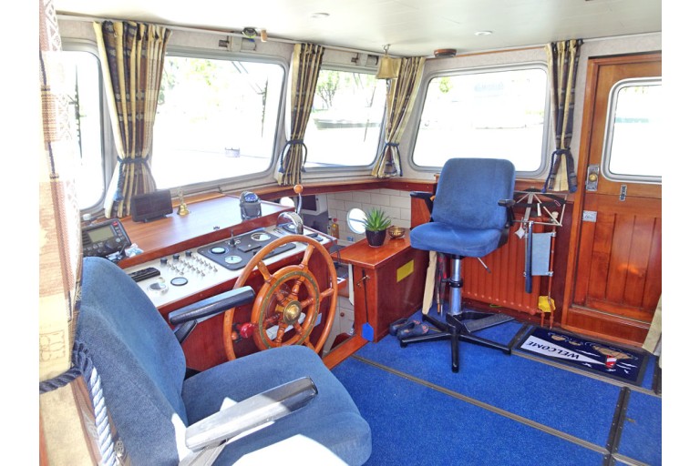 Dutch Barge 13.65