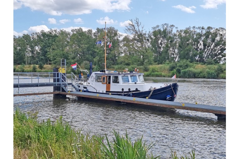 Dutch Barge 13.65