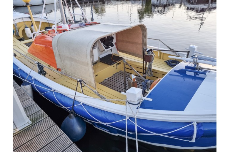 Voormalig Strand reddingboot 10.32