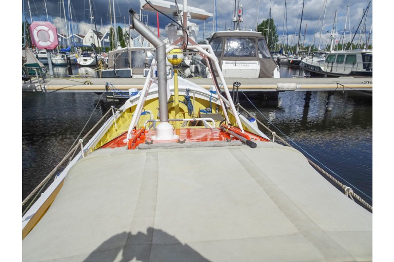 Voormalig Strand reddingboot 10.32