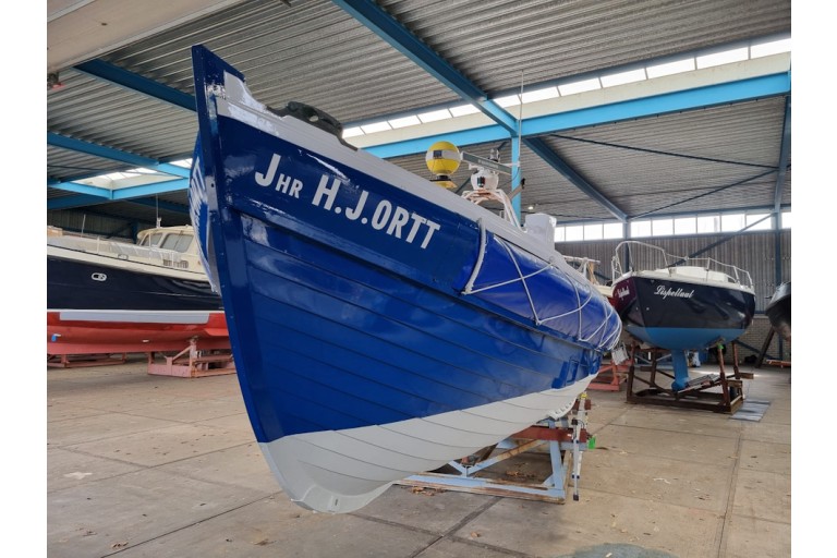 Voormalig Strand reddingboot 10.32