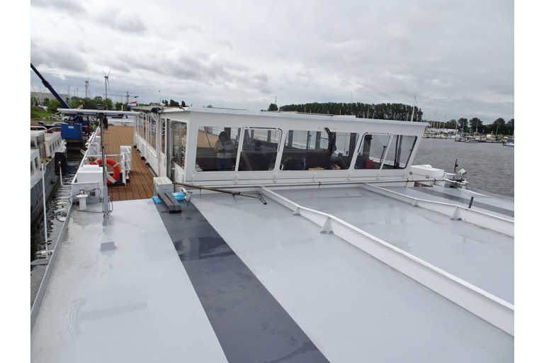 Hotel / Passenger ship 128 pax