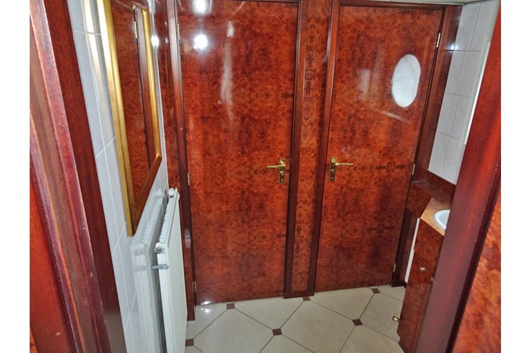 Hotel / Passenger ship 128 pax