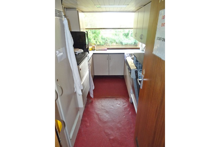 Hotel / Passenger ship 128 pax