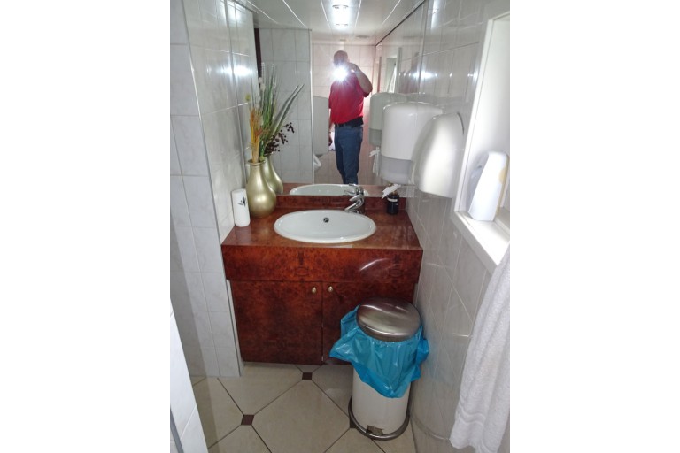 Hotel / Passenger ship 128 pax