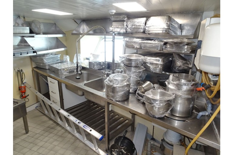 Hotel / Passenger ship 128 pax